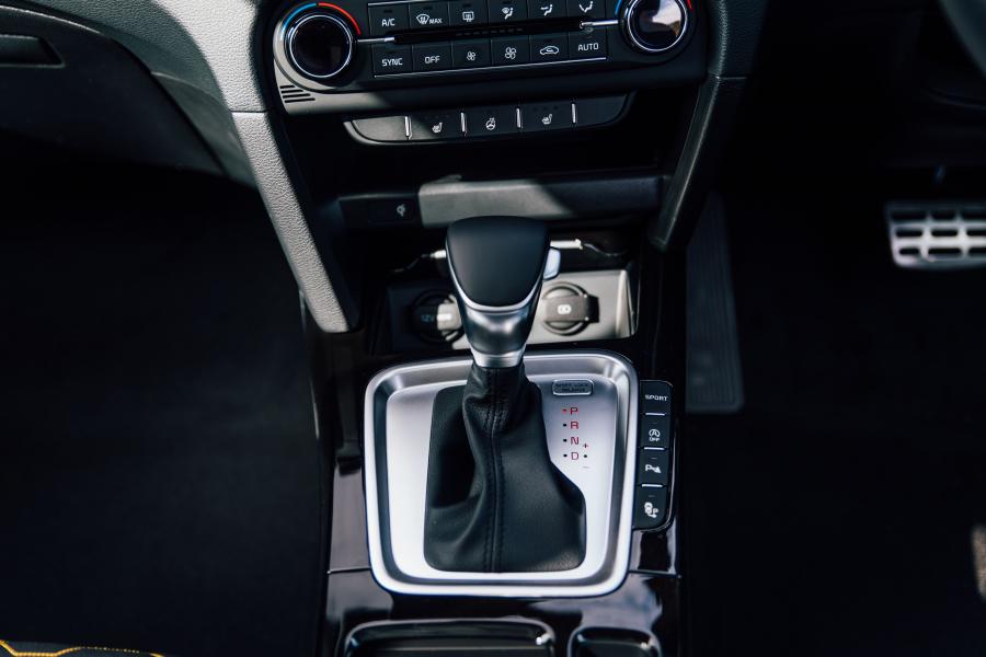 Детали интерьера Kia XCeed First Edition 2019 года  (UK) (фото 95 из 103)